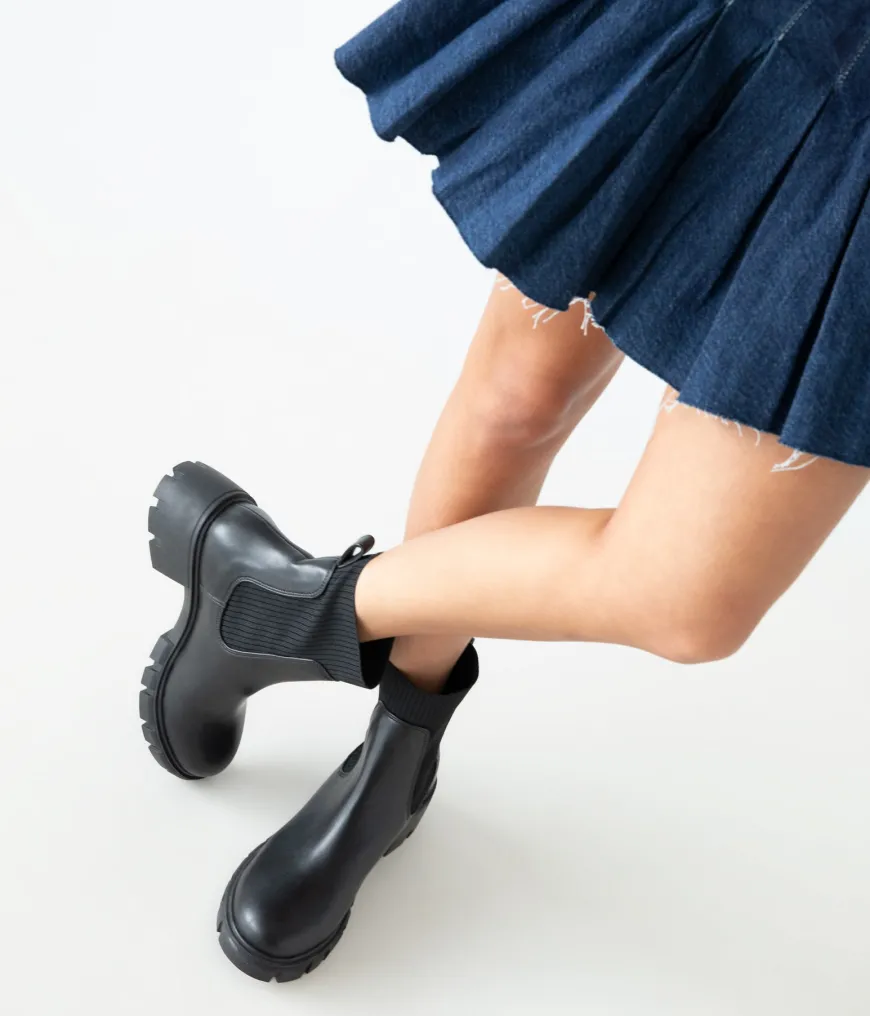 BAIA Women's Vegan Ankle Boots
