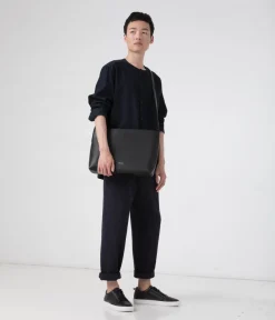 CALEB Vegan Messenger Bag - Dwell