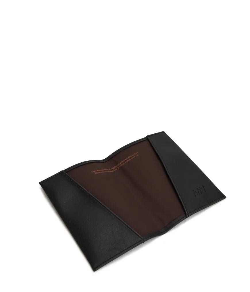 VOYAGE Vegan Passport Holder - Arbor